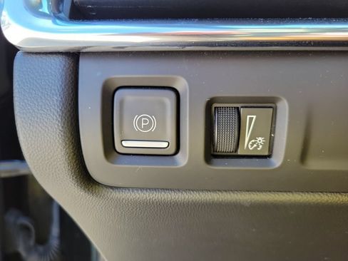Certified 2023 Cadillac XT4 Sport AWD/4WD image 23