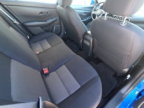 Used 2024 Nissan Sentra SV image 13