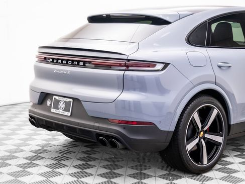 Certified 2024 Porsche Cayenne S image 34