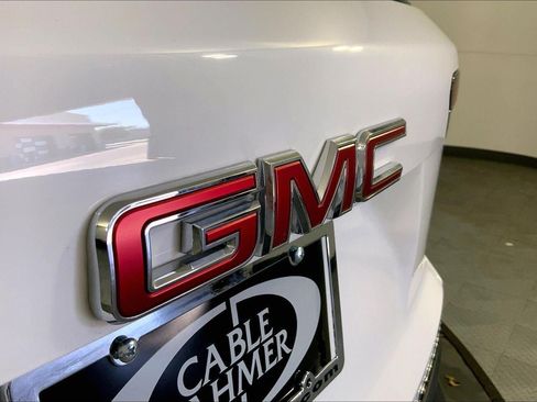 Used 2025 GMC Terrain Elevation FWD image 29