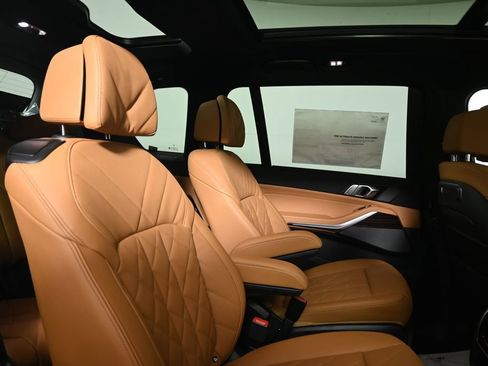 New 2026 BMW X7 xDrive40i w/ M Sport Package AWD/4WD image 36