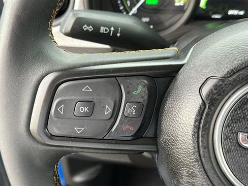 Used 2024 Jeep Wrangler Unlimited AWD/4WD image 13