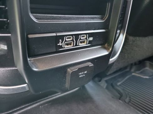 Used 2019 RAM 2500 Laramie image 8