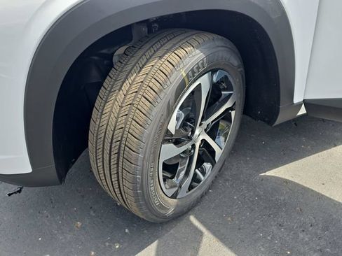 New 2026 Chevrolet Trax RS w/ Sunroof Package FWD image 32