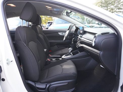 Used 2023 Kia Forte LXS image 27