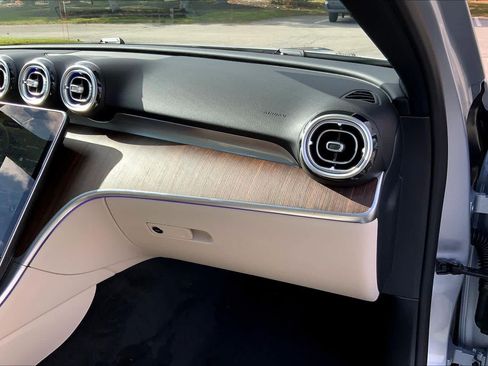 Certified 2026 Mercedes-Benz C 300 4MATIC Sedan image 10