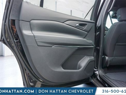 New 2026 Chevrolet Traverse LT image 18