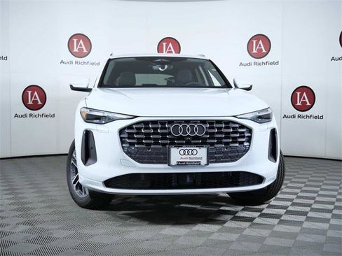 New 2025 Audi Q5 Premium Plus image 3