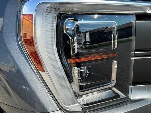 Used 2022 Ford F150 Lariat w/ Equipment Group 502A High image 27