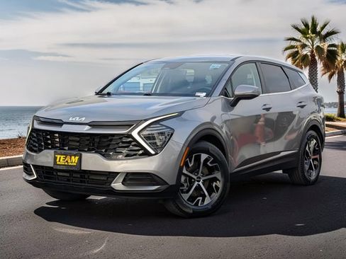 Used 2024 Kia Sportage EX FWD image 2
