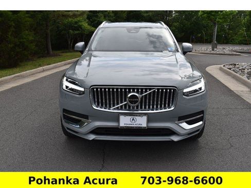 Used 2024 Volvo XC90 T8 Plus AWD/4WD image 2