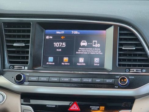 Used 2018 Hyundai Elantra Value Edition FWD image 37