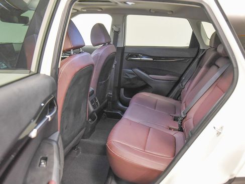 Used 2022 Kia Seltos SX w/ Sunroof Package image 4