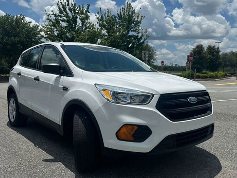 Used 2017 Ford Escape S FWD image 3
