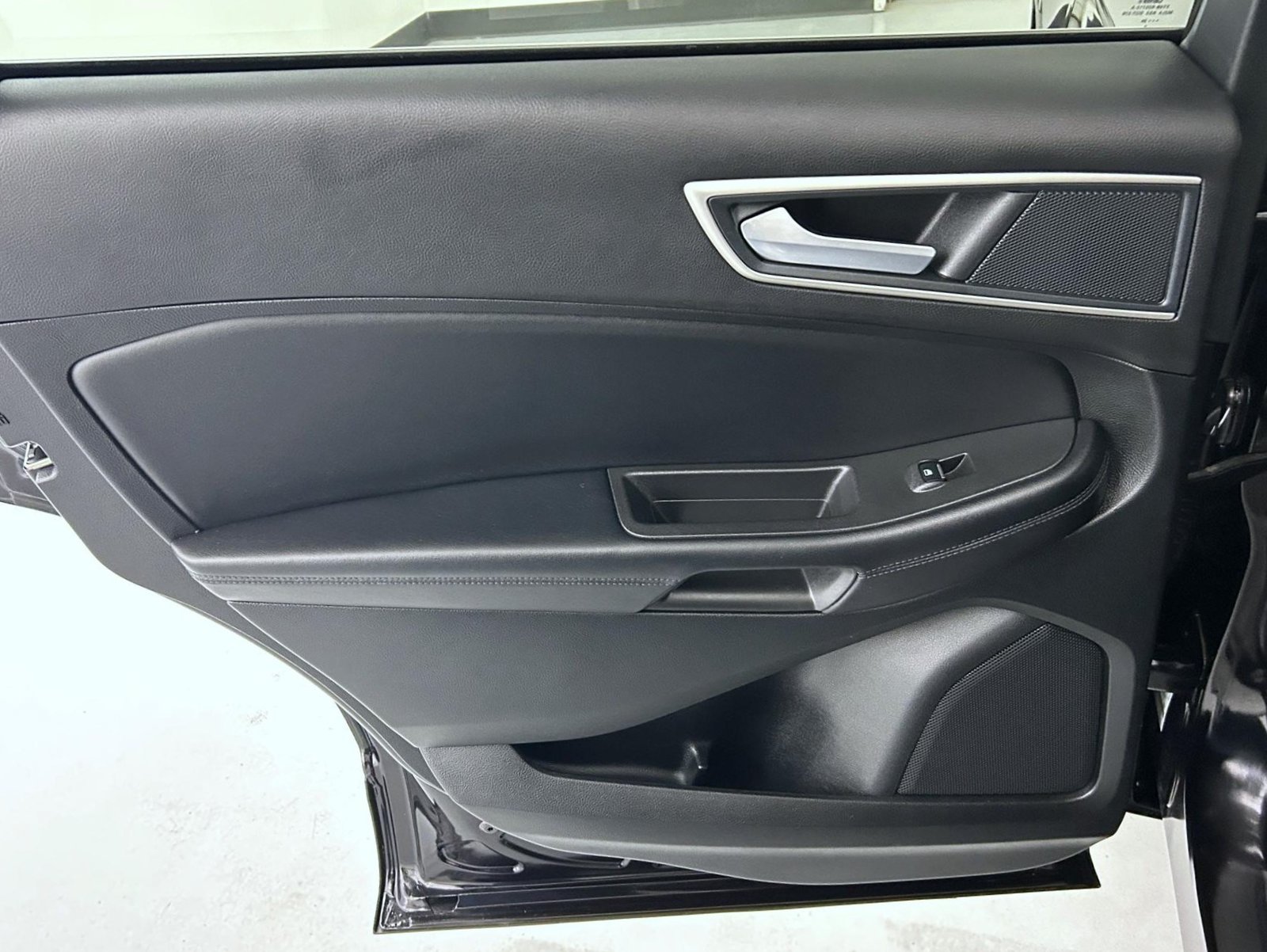 Used 2024 Ford Edge SEL w/ Convenience Package AWD/4WD image 20