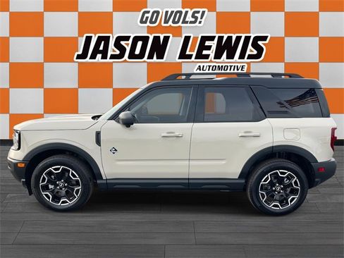 Used 2025 Ford Bronco Sport Outer Banks w/ Outer Banks Tech Package+ image 7