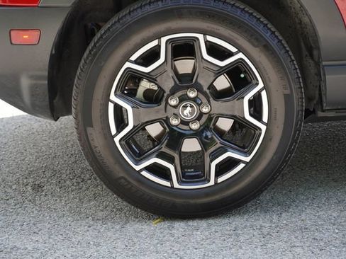 Certified 2025 Ford Bronco Sport Outer Banks w/ Outer Banks Tech Package+ AWD/4WD image 10