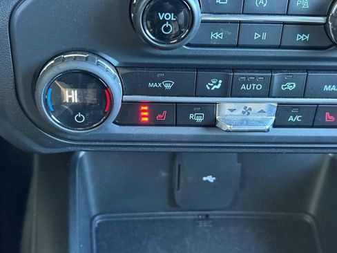 Used 2023 Ford Bronco Wildtrak image 20