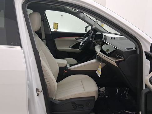 Certified 2025 Audi Q5 Premium Plus w/ Premium Plus image 29