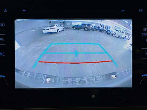 Used 2018 Toyota Tacoma TRD Off-Road image 10