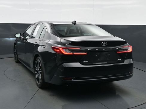 Used 2025 Toyota Camry XLE w/ Premium Plus Package FWD image 6