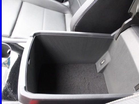 Used 2022 Volkswagen Atlas Cross Sport SE w/ Panoramic Sunroof Package image 47