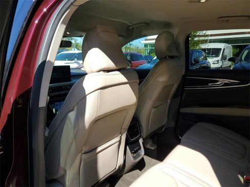 Certified 2022 Lincoln Nautilus FWD w/ Premium Package image 10