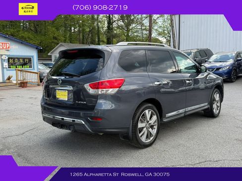 Used 2013 Nissan Pathfinder Platinum FWD image 4