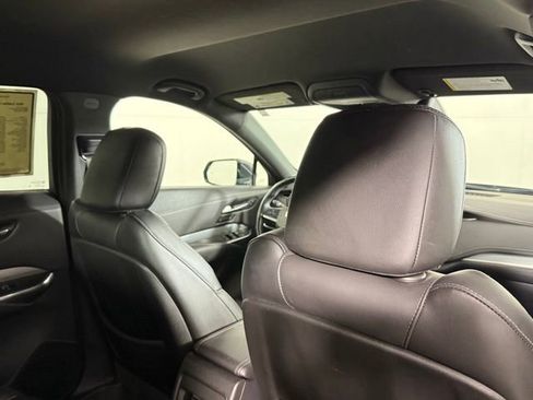 Used 2021 Cadillac XT4 Premium Luxury w/ Driver Awareness Package image 29