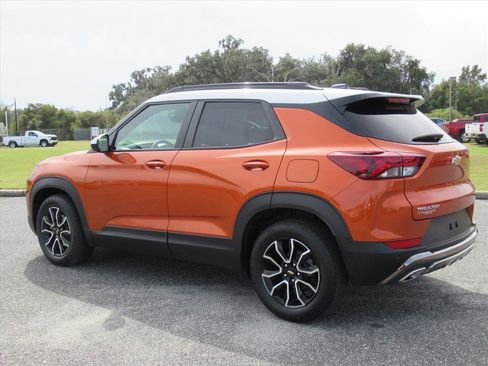 Used 2023 Chevrolet TrailBlazer ACTIV w/ Sun and Liftgate Package image 4