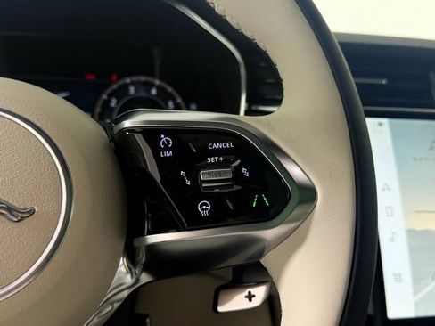 Certified 2026 Jaguar F-PACE R-Dynamic S AWD/4WD image 20