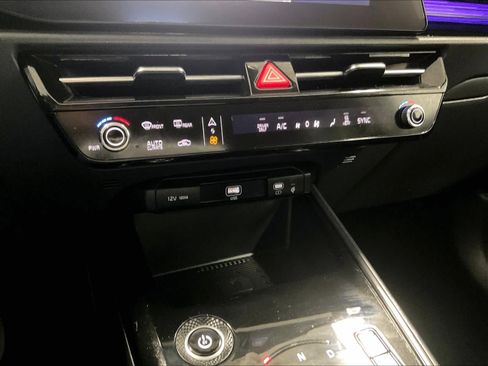 Used 2024 Kia Niro Wind w/ Wind Preserve Package FWD image 25