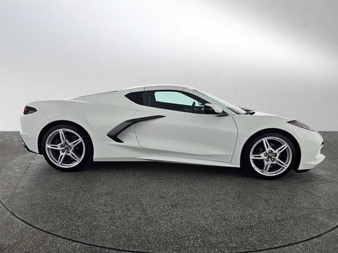 Used 2025 Chevrolet Corvette Stingray Preferred Cpe w/ Battery Protection Package RWD image 2
