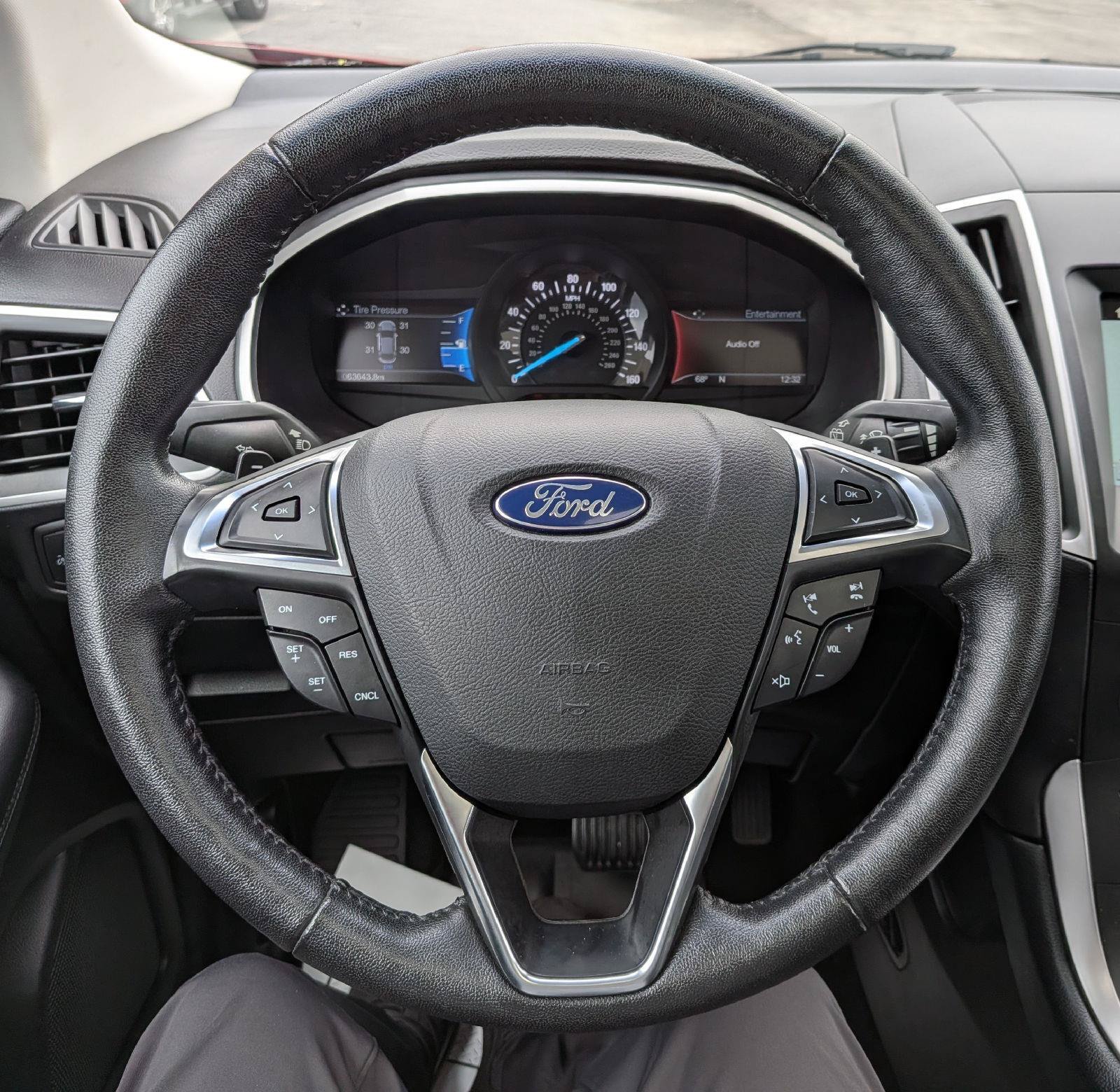 Used 2017 Ford Edge SEL w/ Equipment Group 201A AWD/4WD image 15