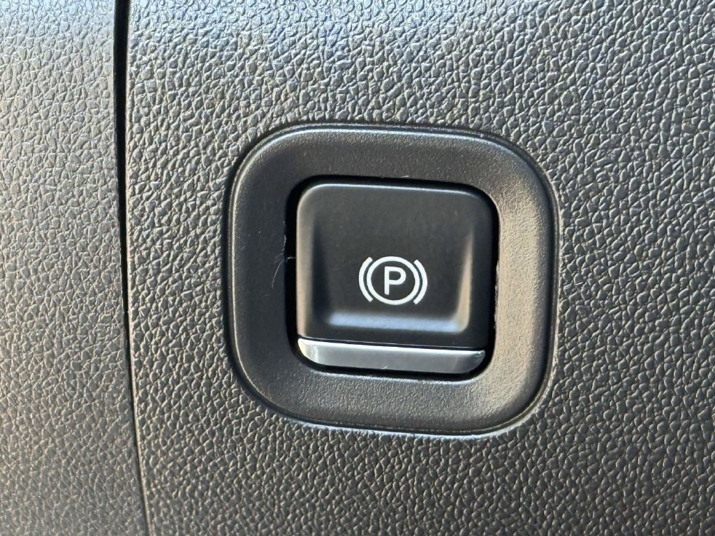 Used 2025 Chevrolet Silverado 1500 W/T RWD image 19
