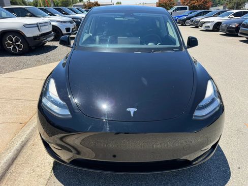 Used 2023 Tesla Model Y Long Range AWD/4WD image 24
