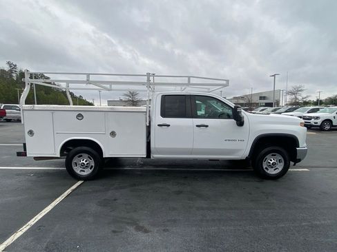 Used 2024 Chevrolet Silverado 2500 W/T w/ WT Convenience Package RWD image 8