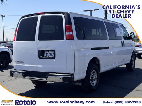 Used 2024 Chevrolet Express 3500 LT w/ LT Preferred Equipment Group RWD image 6