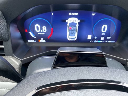 Used 2025 Ford Explorer Platinum w/ Ultimate Package image 31