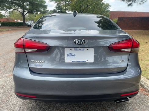 Used 2018 Kia Forte EX FWD image 4