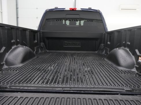 Used 2023 Ford F350 Lariat w/ FX4 Off-Road Package AWD/4WD image 31