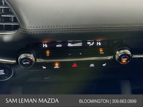 Used 2020 MAZDA MAZDA3 Premium image 16