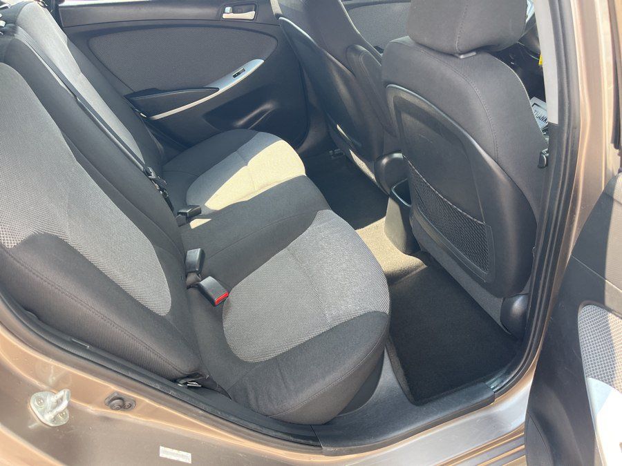 Used 2013 Hyundai Accent GS FWD image 14