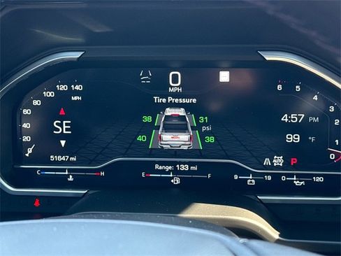 Used 2022 GMC Sierra 1500 AT4X image 28