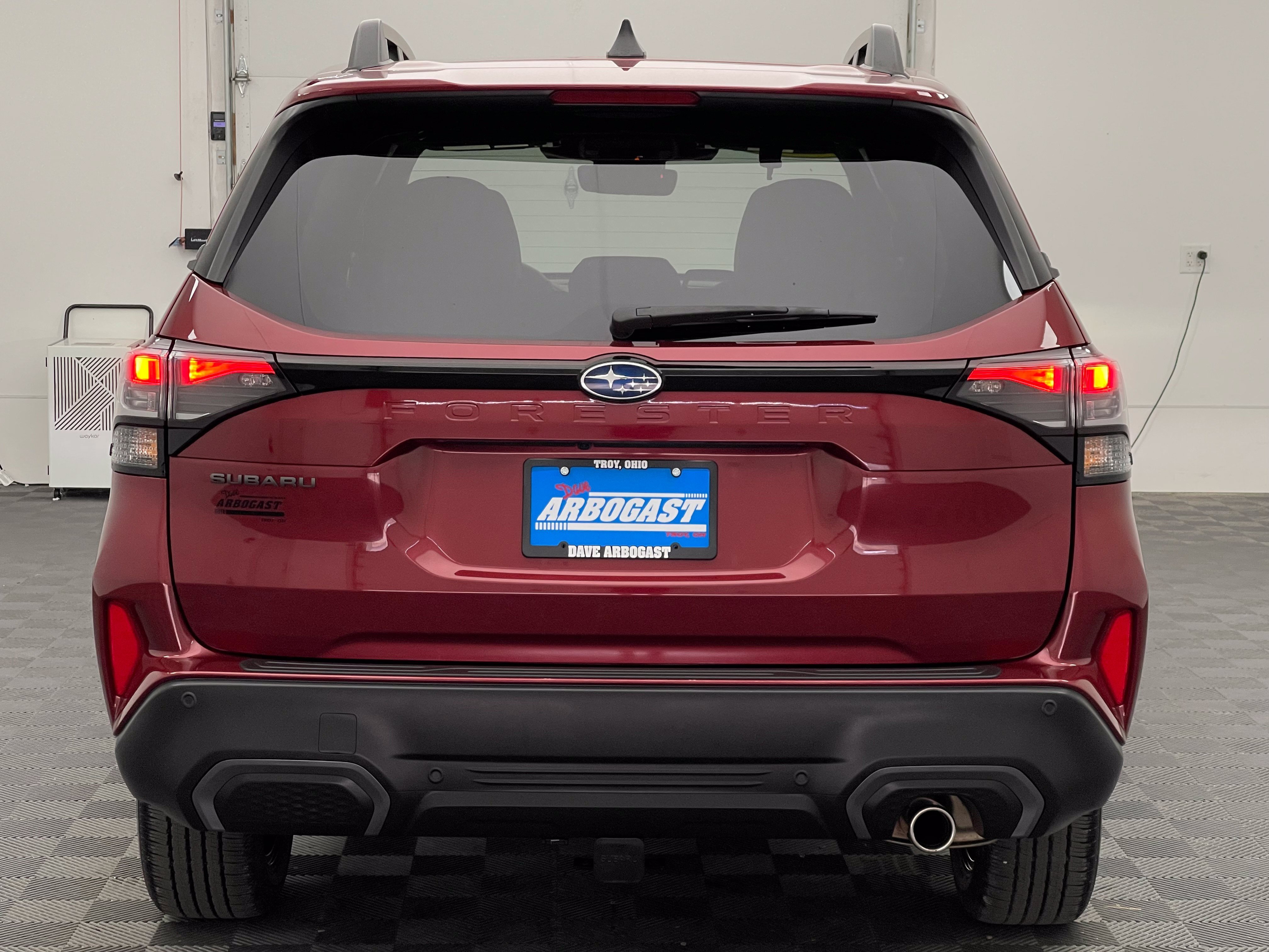 Used 2025 Subaru Forester Limited AWD/4WD image 8