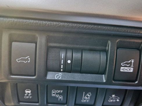 Used 2018 Subaru Outback 2.5i Touring image 20