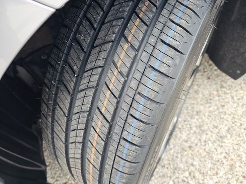 Certified 2023 Lexus ES 300h w/ Luxury Package image 34