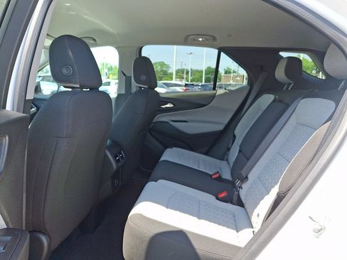 Certified 2023 Chevrolet Equinox LS w/ LS Convenience Package FWD image 12