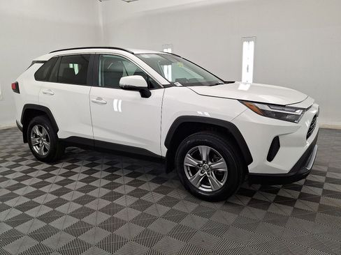 Used 2023 Toyota RAV4 XLE AWD/4WD image 17