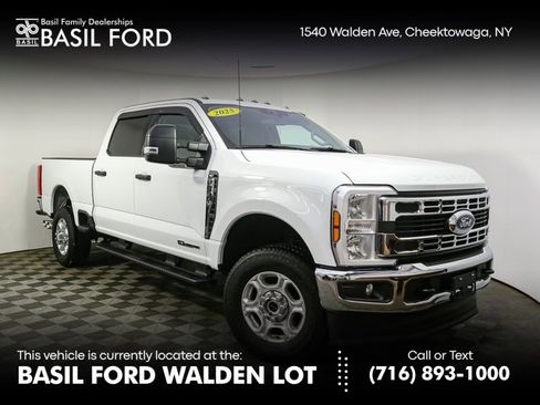 Used 2025 Ford F350 XLT image 1